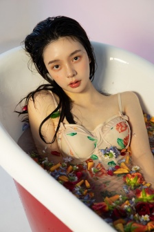 女邻居3